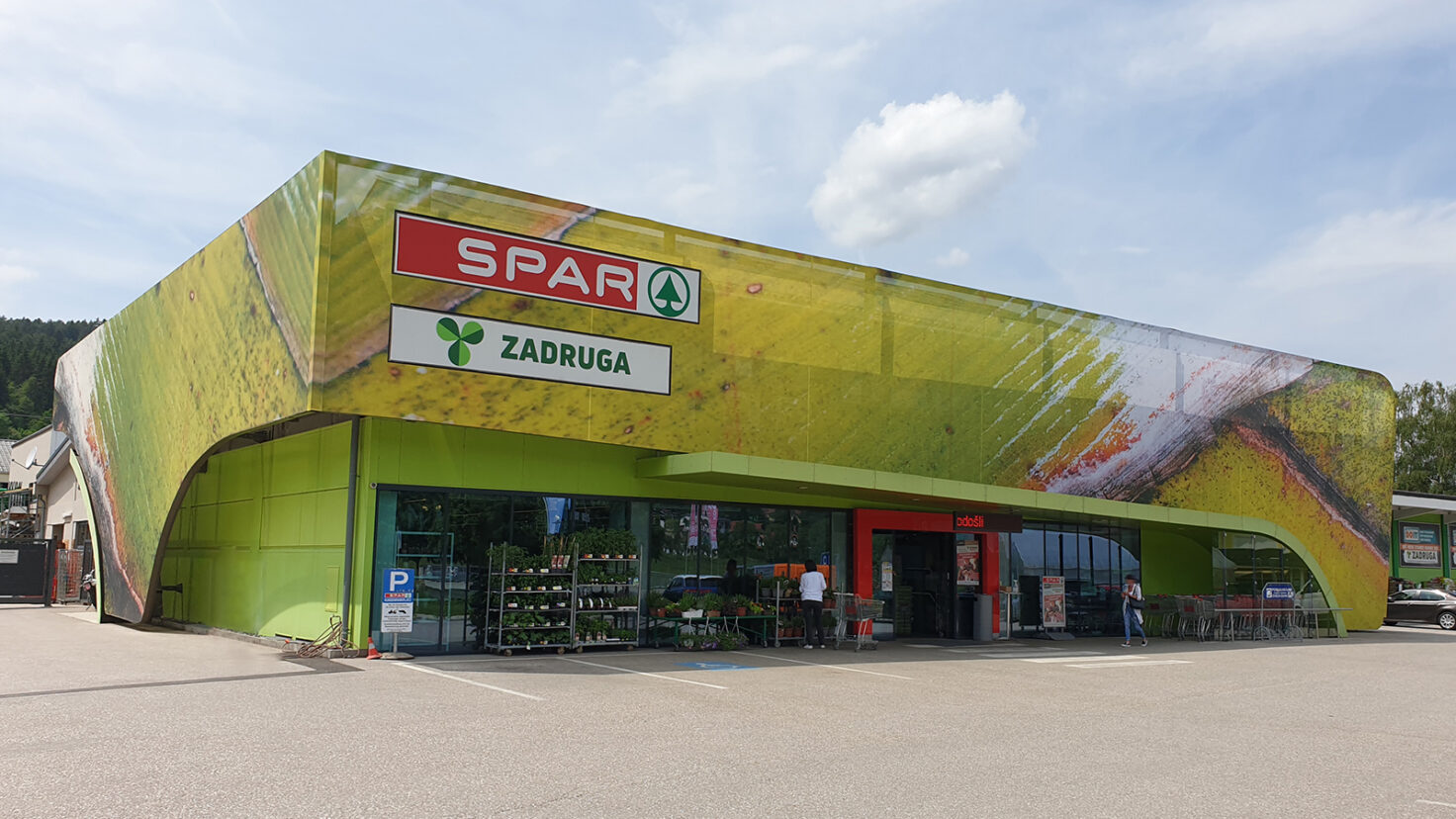 Spar Bleiburg Textilfassade