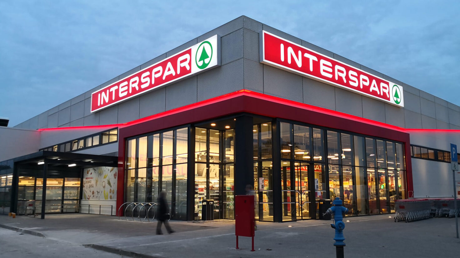 Interspar HR Samobor Eingang