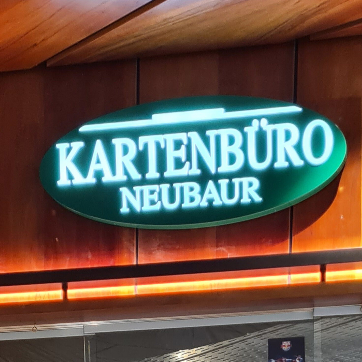 Oval Europark Salzburg Schild Kartenbüro