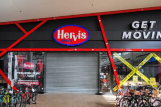 Hervis Zadar Eingang 01