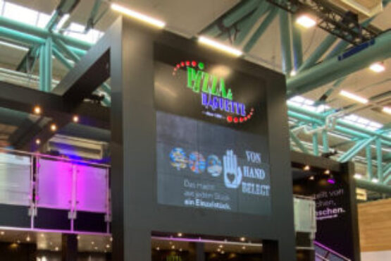 PizzaBaguette_Leuchtschild_Messestand_01