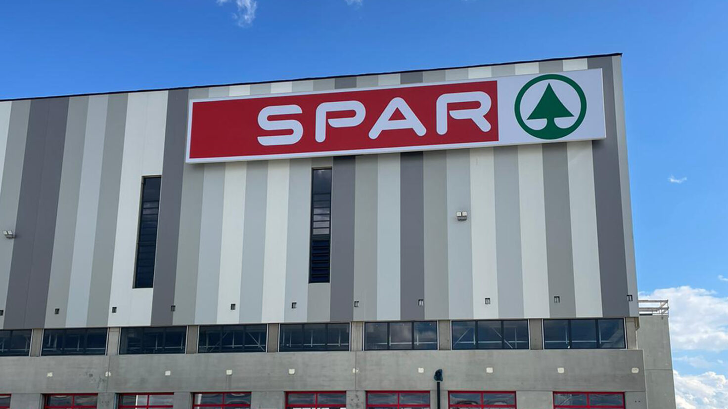 SPAR ZN Graz Leuchtschild 02