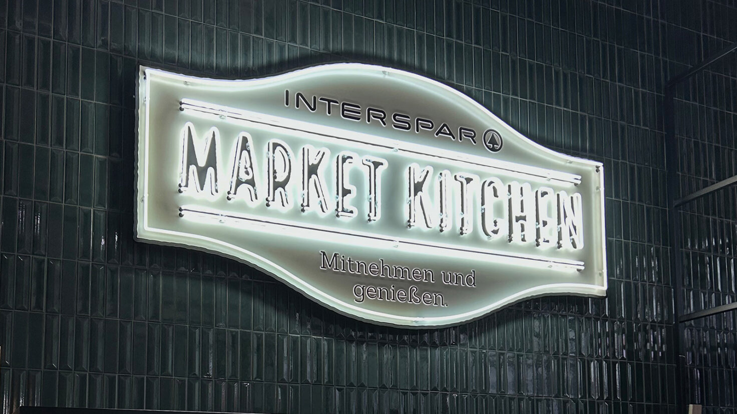 IM30 Wien Market Kitchen Neon Schrift Logo