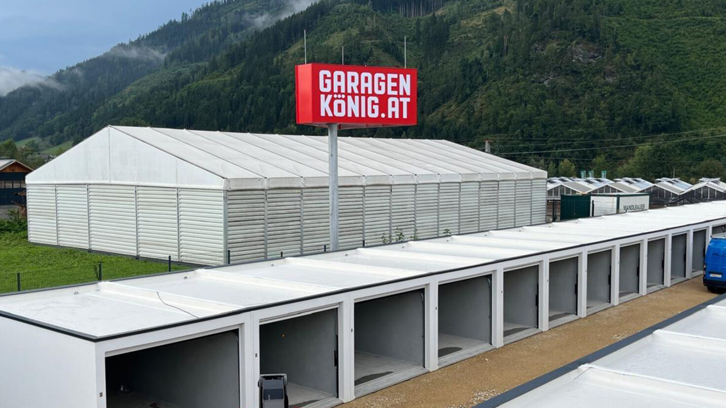 Garagenkoenig Bruck Werbeturm