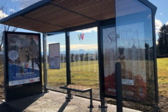 Wels Bushaltestelle 01