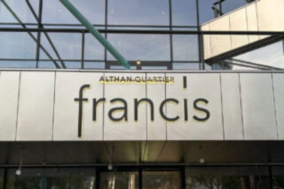 Althan Quartier Leuchtschrift 01