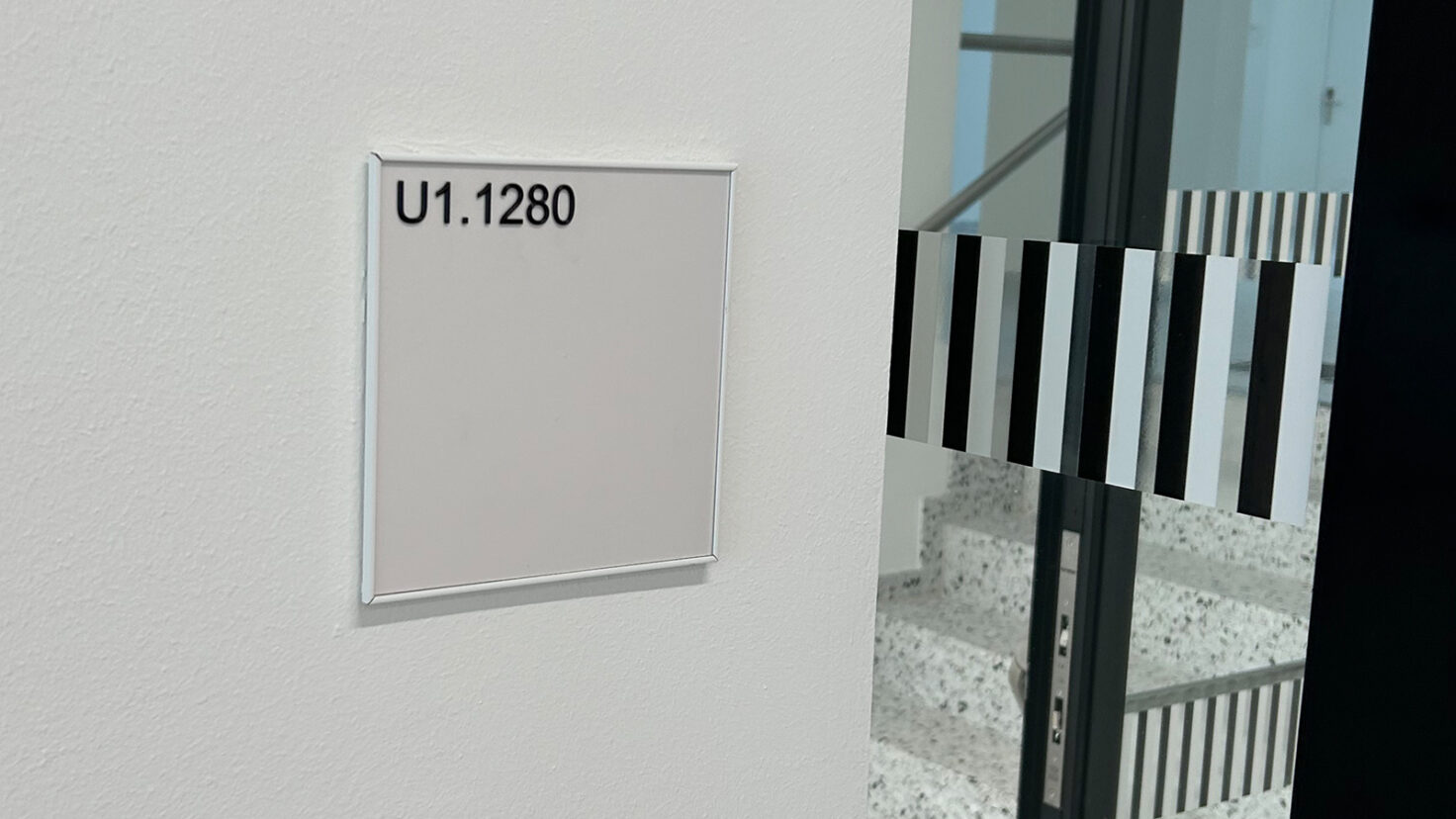 AHS Ettenreichgasse Türschild 2