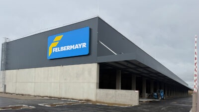Felbermayr Leuchtschild Fassade